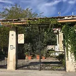 La Quercia Retreat بيت ضيافة ميتا