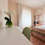 게스트하우스 La Quercia Retreat 4*