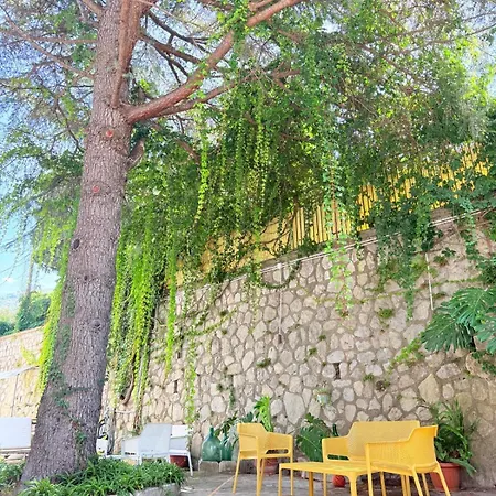 La Quercia Retreat Meta